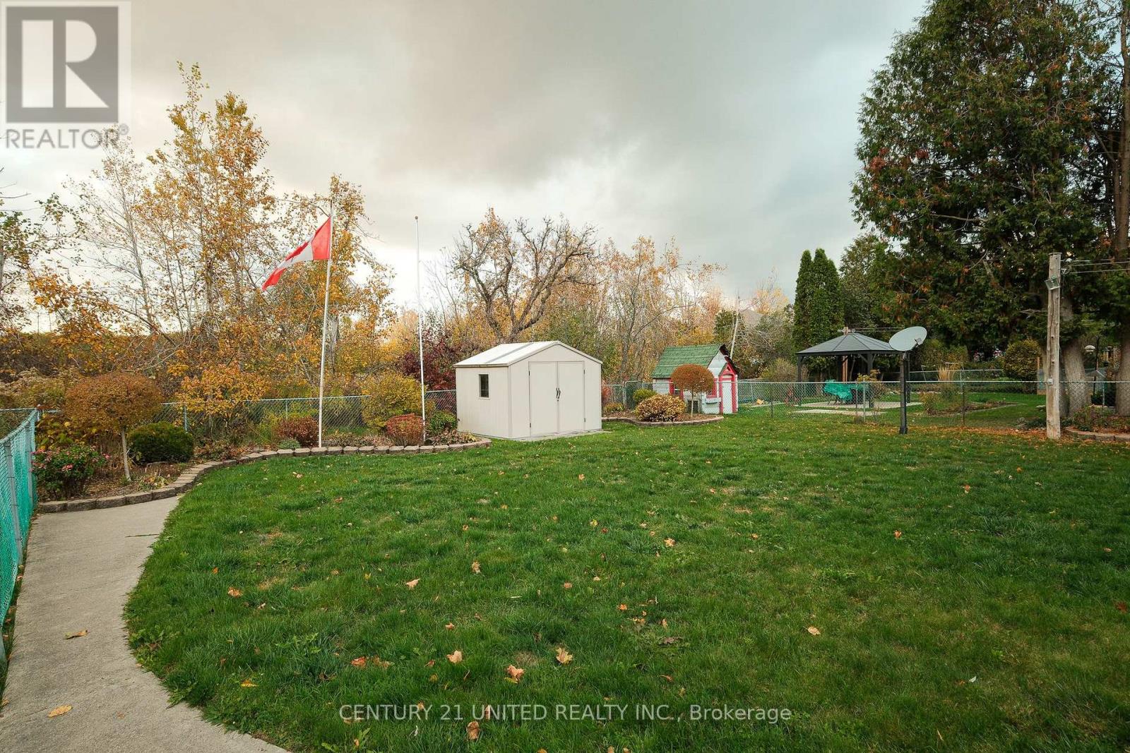 788 Cumberland Avenue, Peterborough (Northcrest Ward 5), Ontario  K9H 7B2 - Photo 49 - X12483127