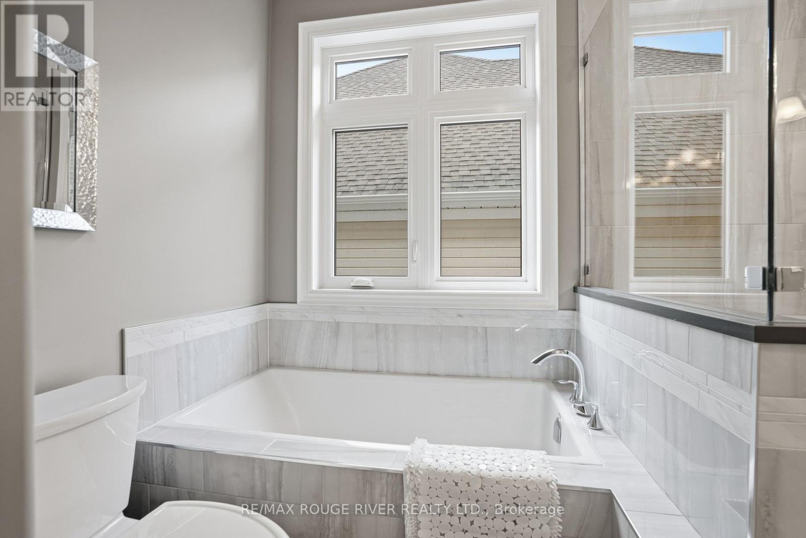 50 - 17 Lockside Drive, Peterborough (Otonabee Ward 1), Ontario  K9J 8T2 - Photo 20 - X12483256