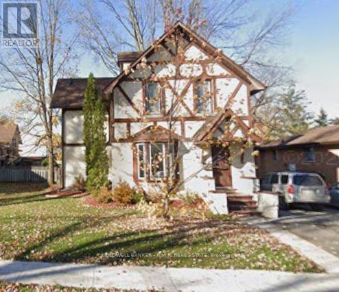 52 Glenelg Street E, Kawartha Lakes (Lindsay), Ontario  K9V 1Z3 - Photo 1 - X12483688