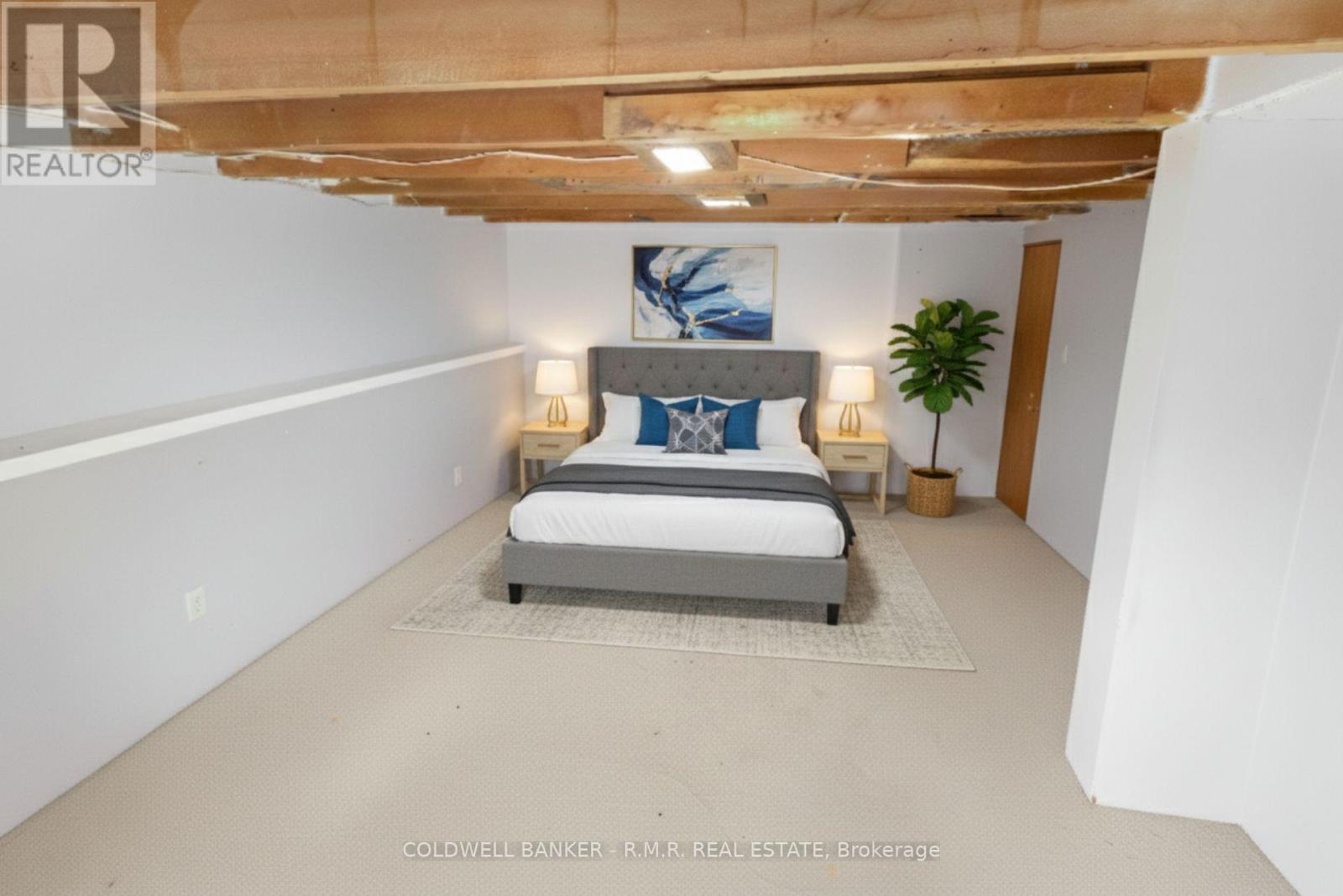 52 Glenelg Street E, Kawartha Lakes (Lindsay), Ontario  K9V 1Z3 - Photo 18 - X12483688