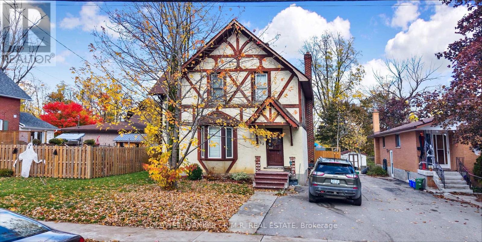 52 Glenelg Street E, Kawartha Lakes (Lindsay), Ontario  K9V 1Z3 - Photo 2 - X12483688