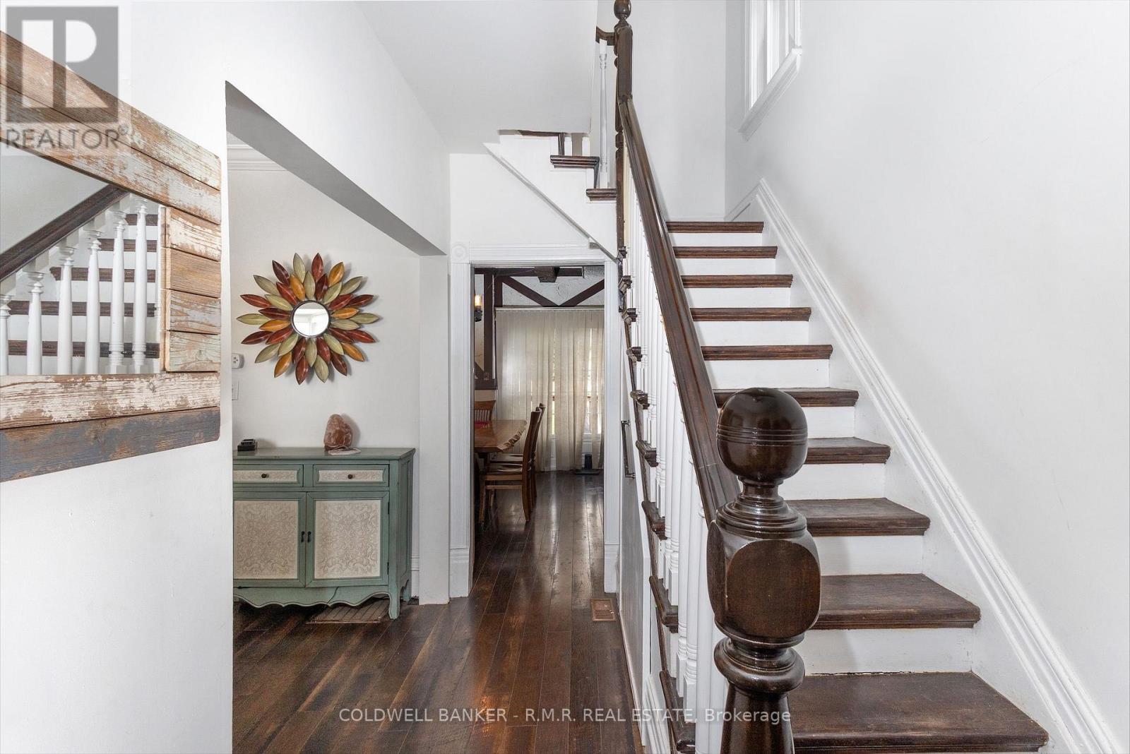 52 Glenelg Street E, Kawartha Lakes (Lindsay), Ontario  K9V 1Z3 - Photo 3 - X12483688