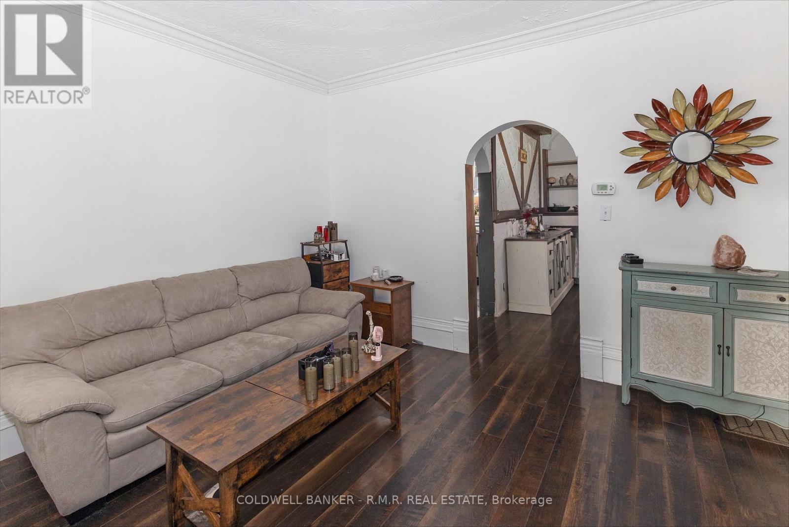 52 Glenelg Street E, Kawartha Lakes (Lindsay), Ontario  K9V 1Z3 - Photo 4 - X12483688