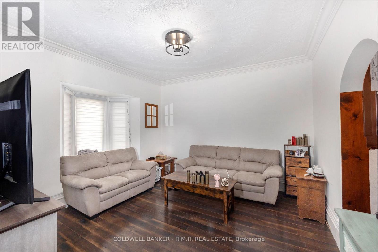 52 Glenelg Street E, Kawartha Lakes (Lindsay), Ontario  K9V 1Z3 - Photo 6 - X12483688