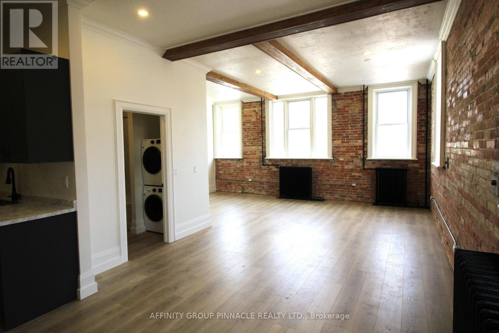 2 - 3 Cambridge Street S, Kawartha Lakes (Lindsay), Ontario  K9V 3B7 - Photo 10 - X12483954