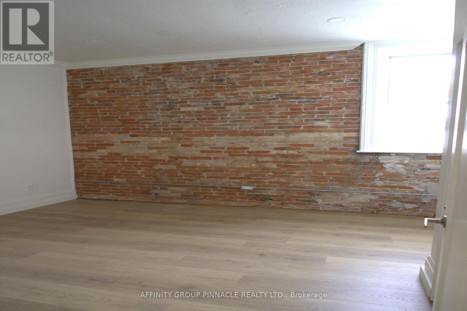 2 - 3 Cambridge Street S, Kawartha Lakes (Lindsay), Ontario  K9V 3B7 - Photo 11 - X12483954