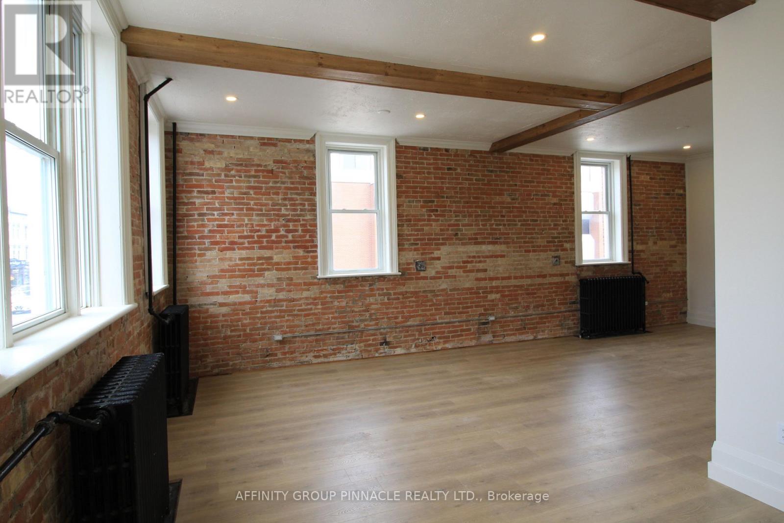 2 - 3 Cambridge Street S, Kawartha Lakes (Lindsay), Ontario  K9V 3B7 - Photo 7 - X12483954