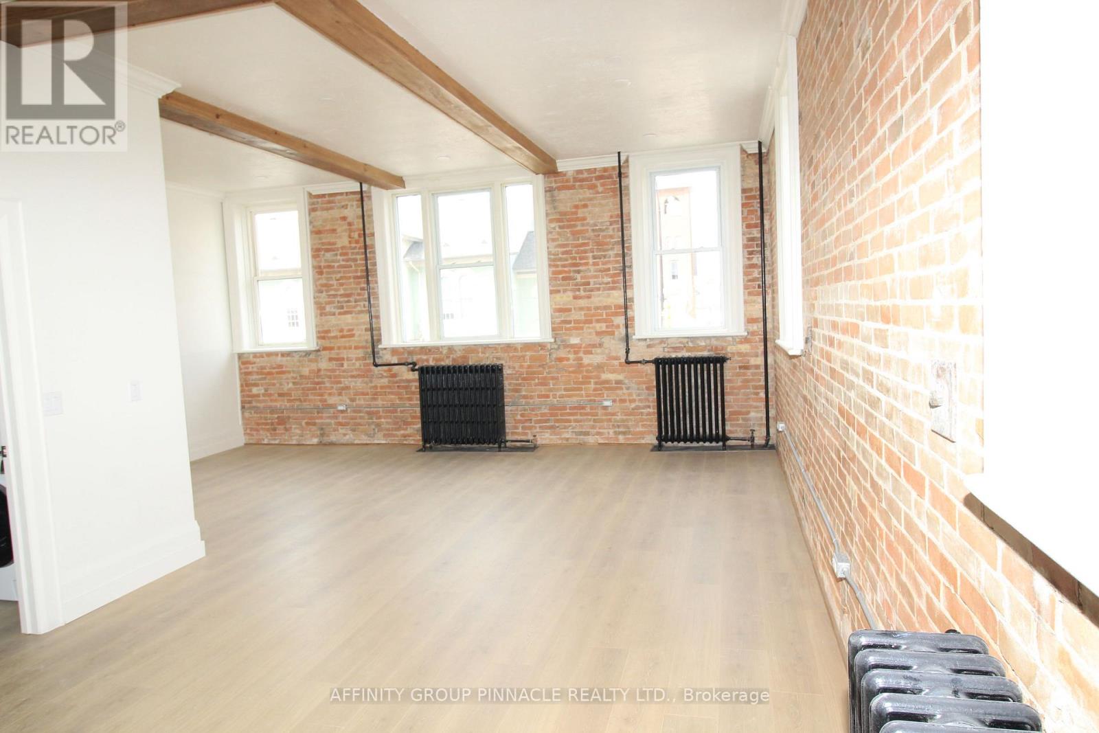 2 - 3 Cambridge Street S, Kawartha Lakes (Lindsay), Ontario  K9V 3B7 - Photo 9 - X12483954