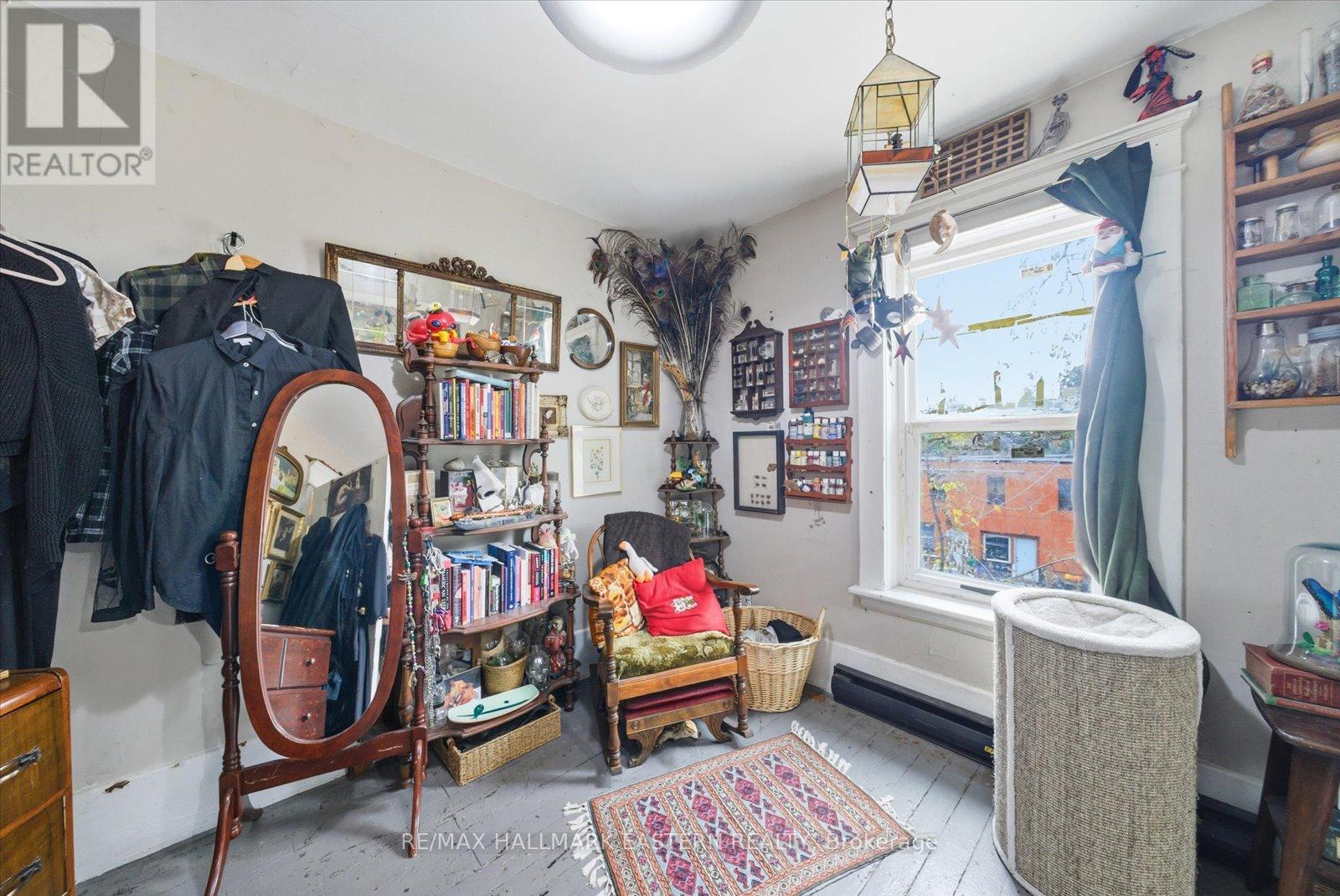 242 Dublin Street, Peterborough (Town Ward 3), Ontario  K9H 3B8 - Photo 19 - X12484029