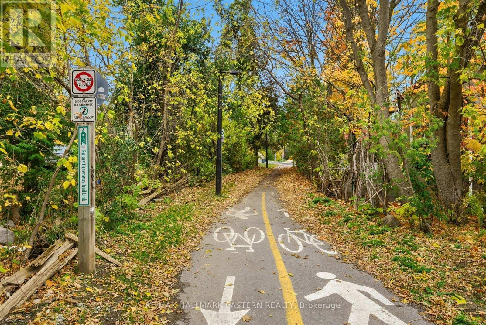 242 Dublin Street, Peterborough (Town Ward 3), Ontario  K9H 3B8 - Photo 29 - X12484029