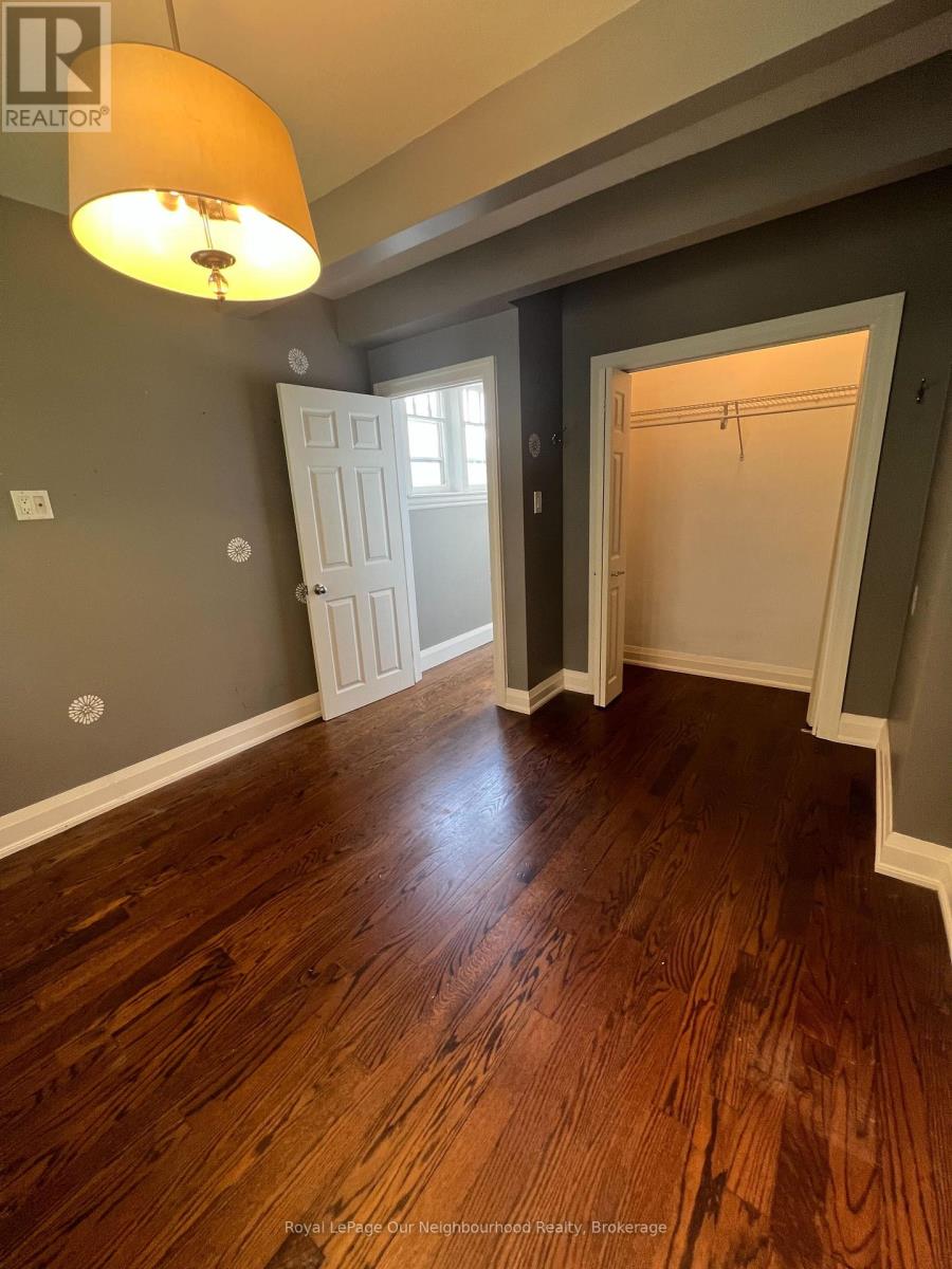 642 Bolivar Street, Peterborough (Monaghan Ward 2), Ontario  K9J 4S2 - Photo 12 - X12484137