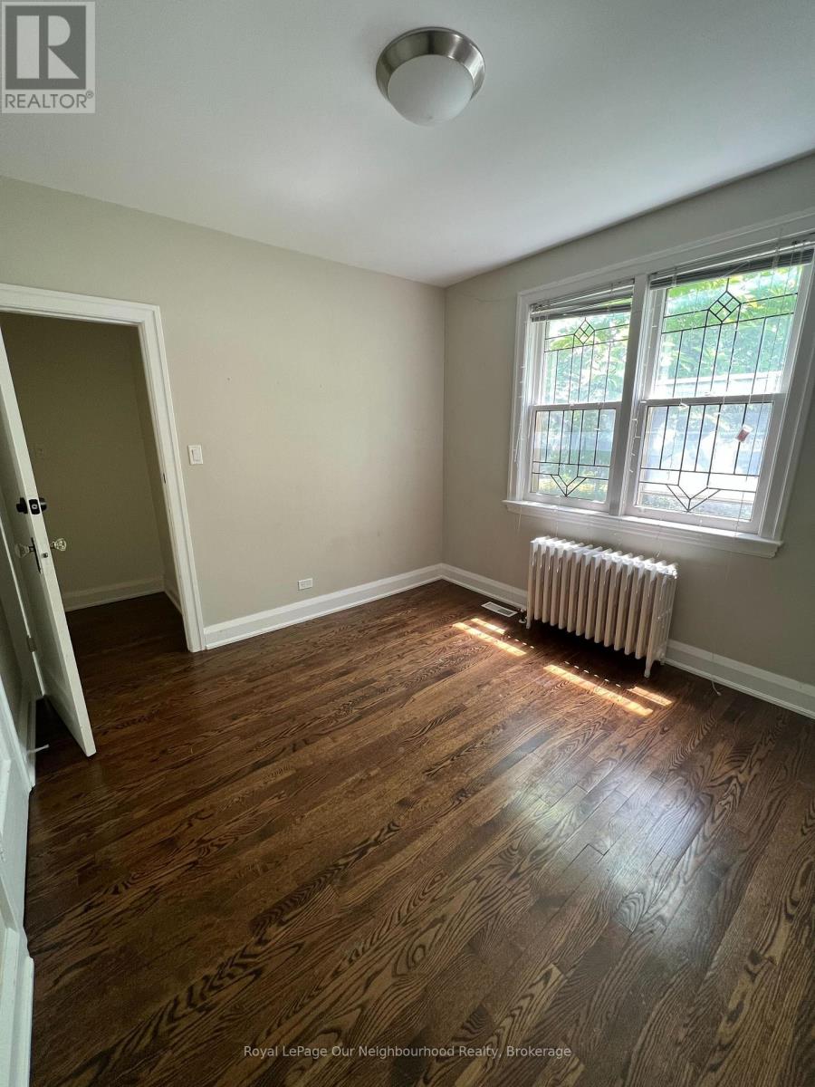 642 Bolivar Street, Peterborough (Monaghan Ward 2), Ontario  K9J 4S2 - Photo 9 - X12484137