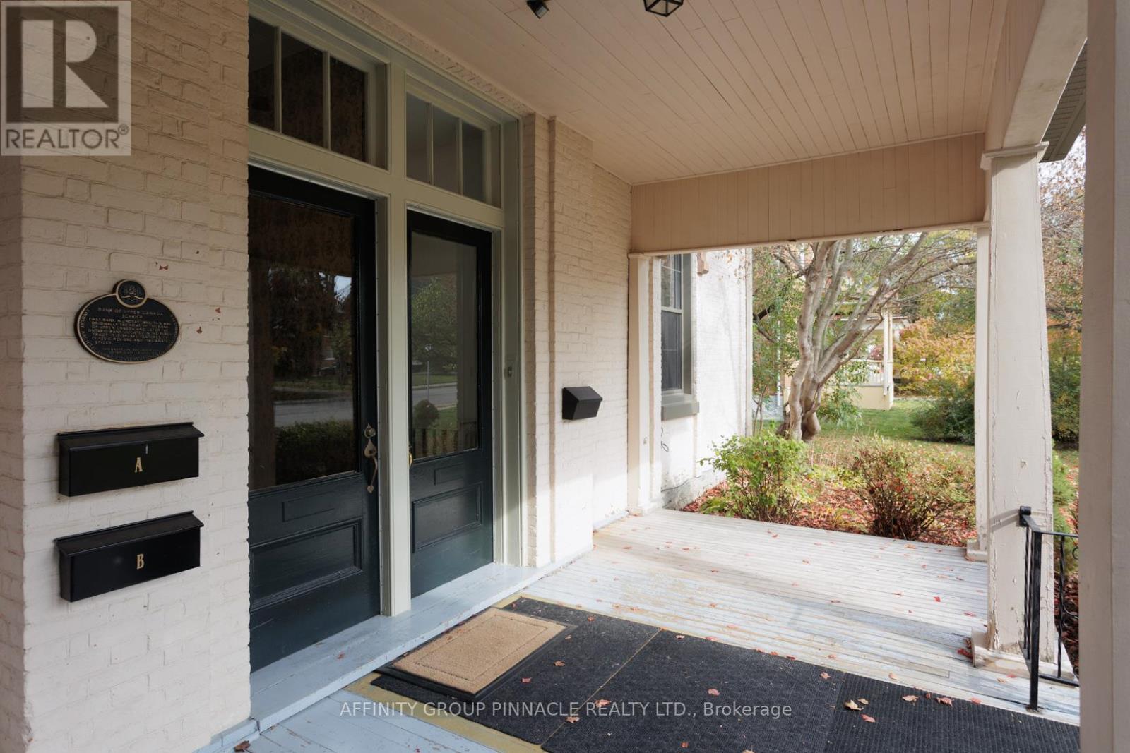 12 Russell Street E, Kawartha Lakes (Lindsay), Ontario  K9V 1Z8 - Photo 3 - X12484322