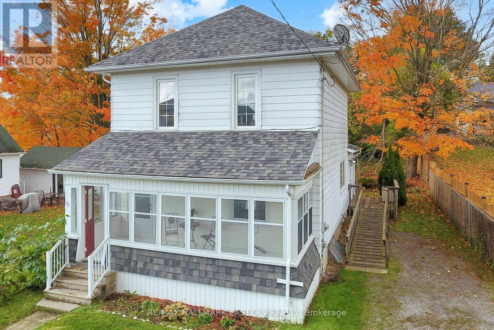 92 Booth Street S, Trent Hills (Campbellford), Ontario  K0L 1L0 - Photo 1 - X12484481