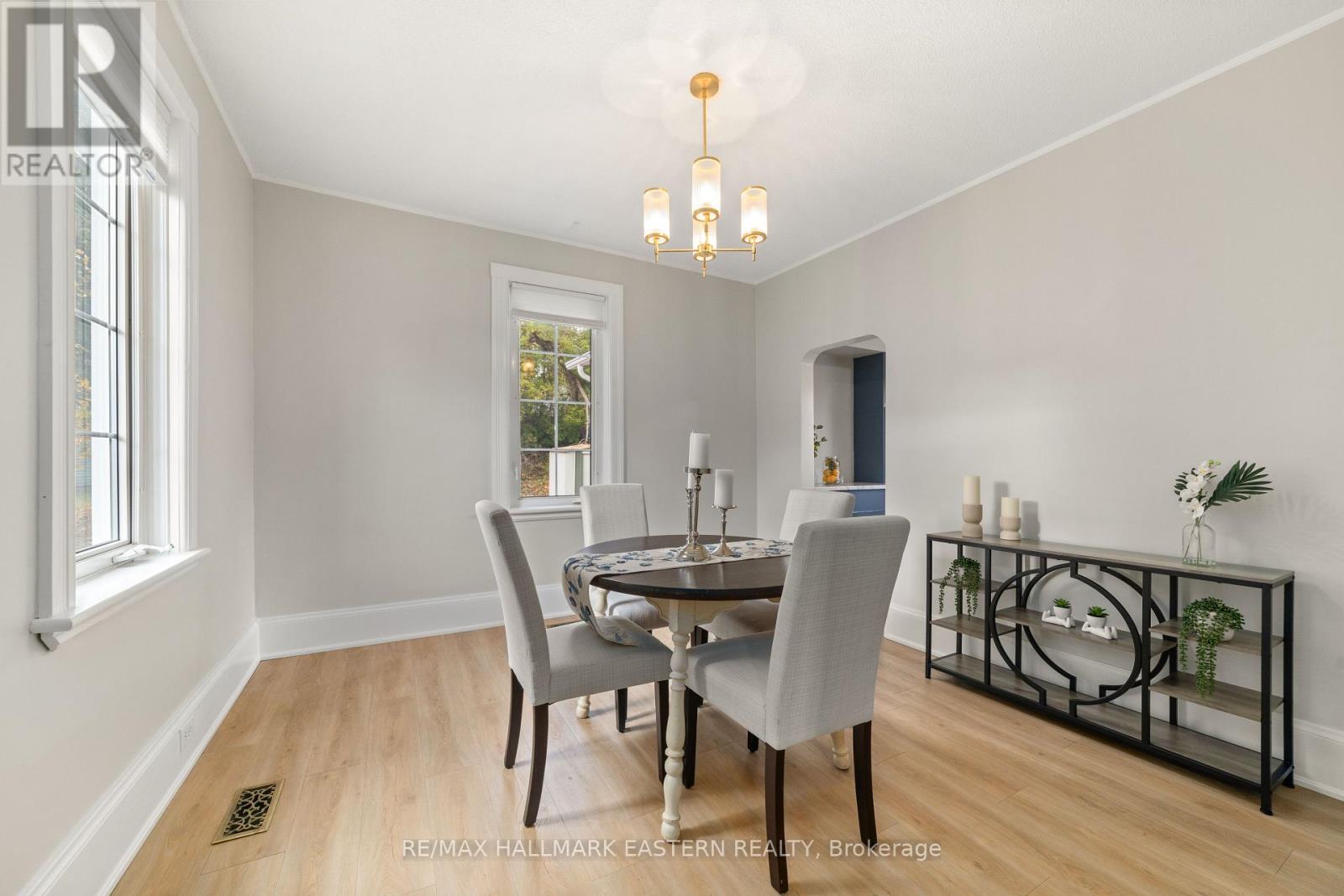 92 Booth Street S, Trent Hills (Campbellford), Ontario  K0L 1L0 - Photo 14 - X12484481