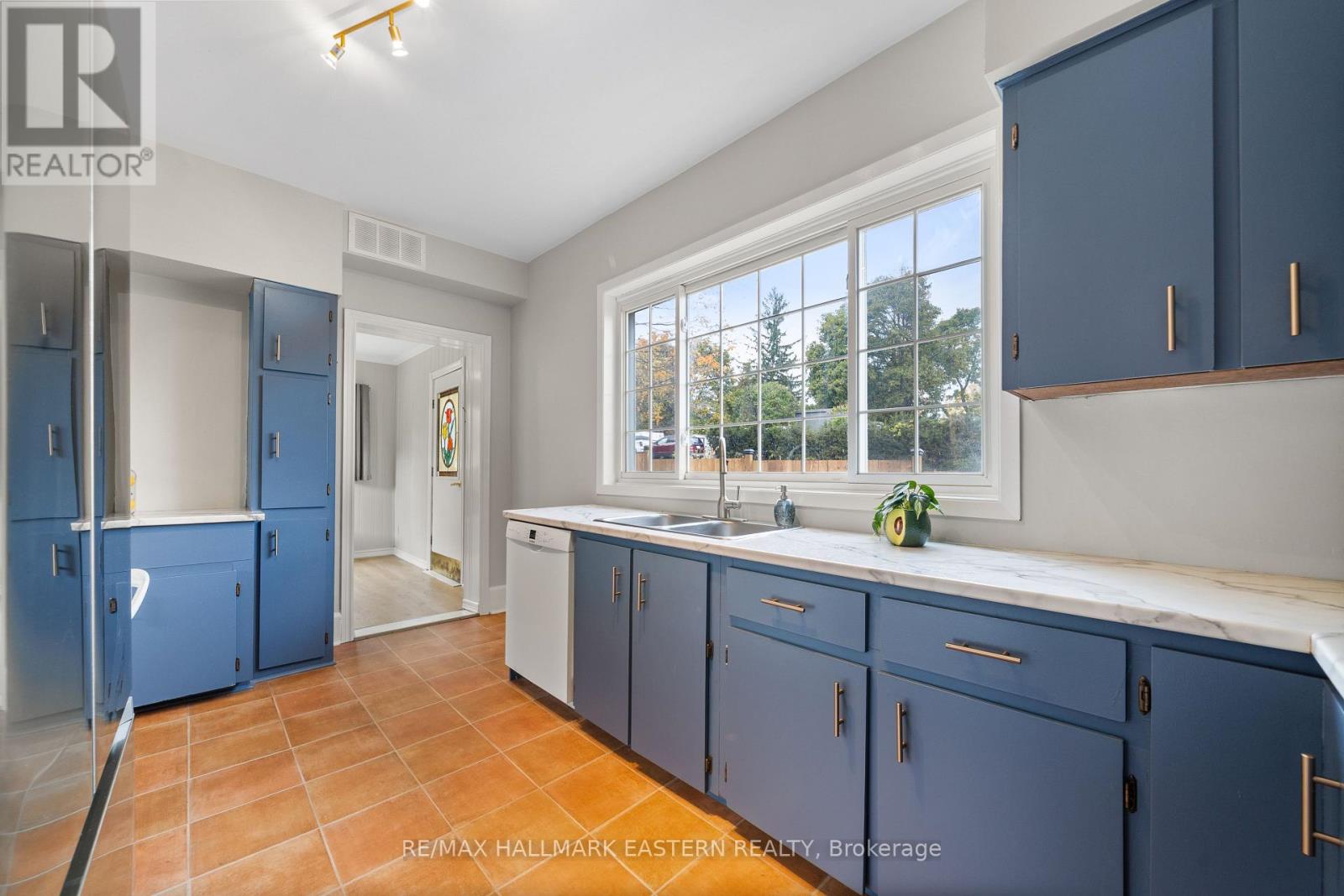 92 Booth Street S, Trent Hills (Campbellford), Ontario  K0L 1L0 - Photo 18 - X12484481