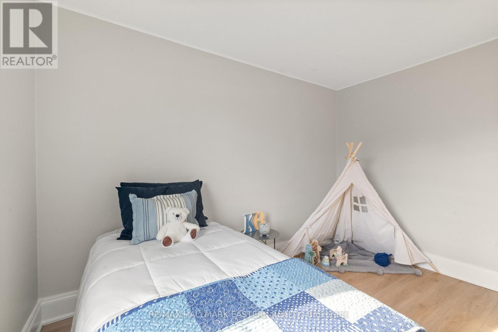 92 Booth Street S, Trent Hills (Campbellford), Ontario  K0L 1L0 - Photo 27 - X12484481