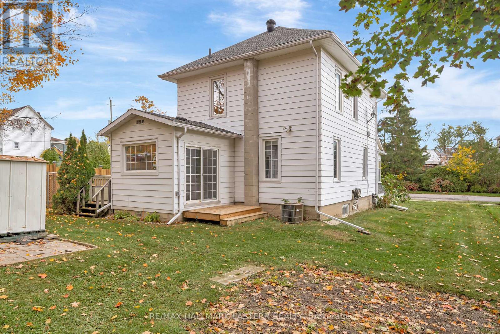 92 Booth Street S, Trent Hills (Campbellford), Ontario  K0L 1L0 - Photo 3 - X12484481