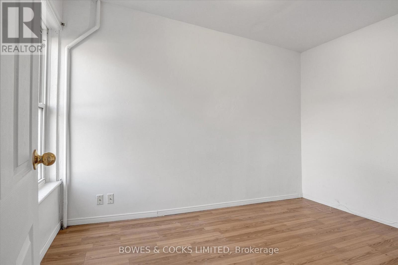 266 Wolfe Street, Peterborough (Town Ward 3), Ontario  K9J 2L3 - Photo 13 - X12484517