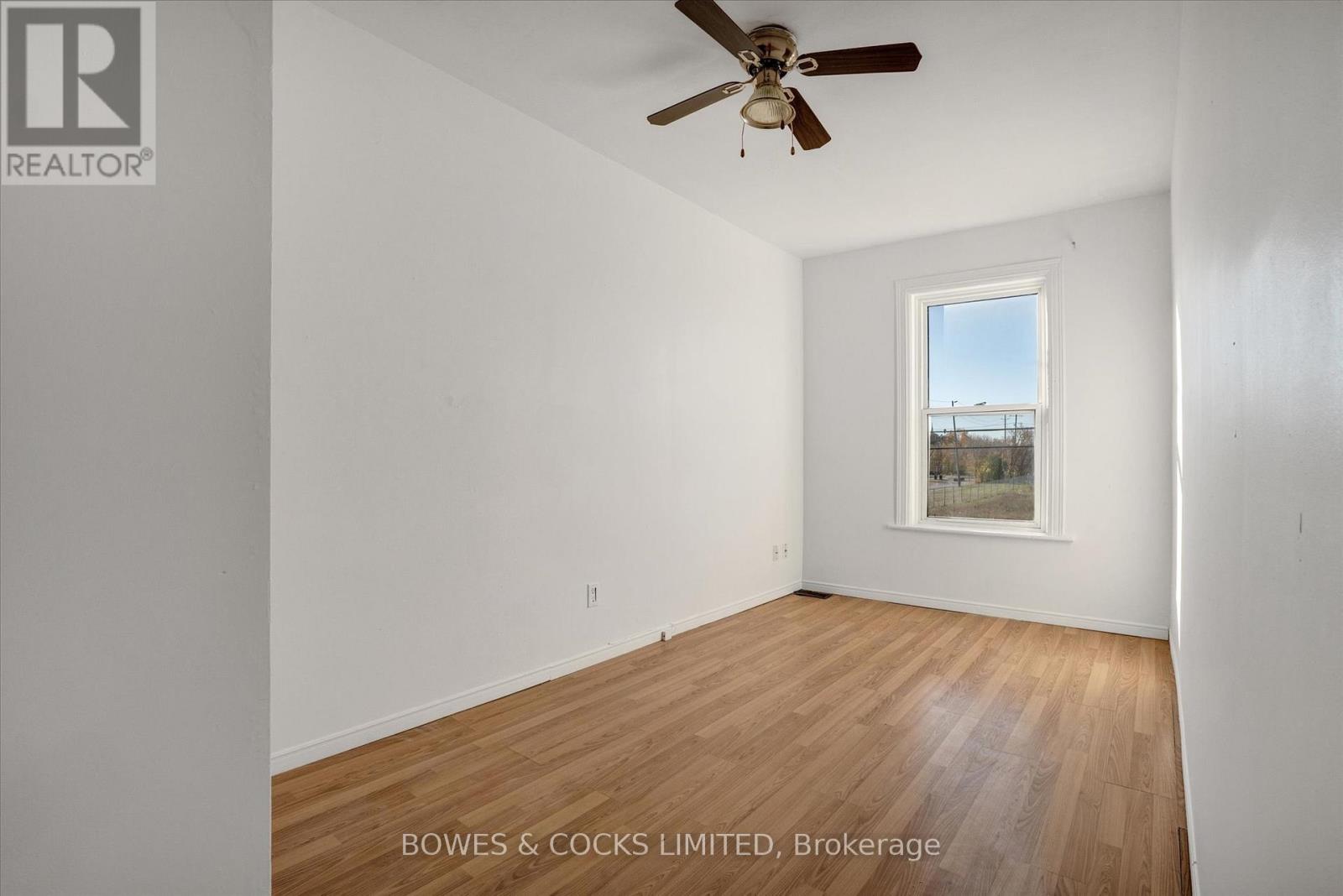 266 Wolfe Street, Peterborough (Town Ward 3), Ontario  K9J 2L3 - Photo 16 - X12484517