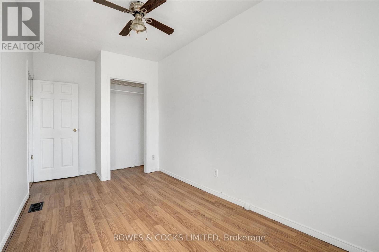 266 Wolfe Street, Peterborough (Town Ward 3), Ontario  K9J 2L3 - Photo 18 - X12484517