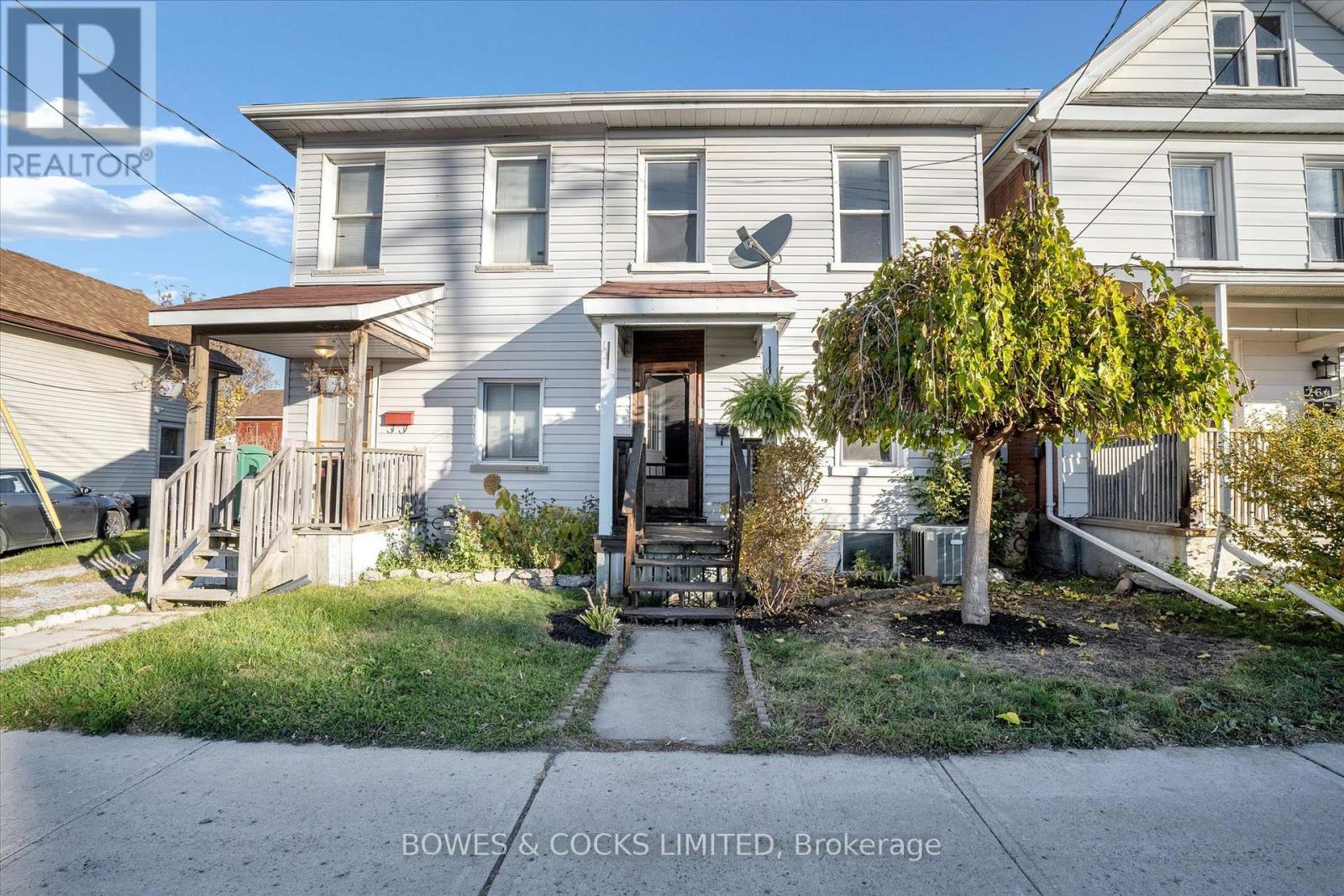 266 Wolfe Street, Peterborough (Town Ward 3), Ontario  K9J 2L3 - Photo 2 - X12484517