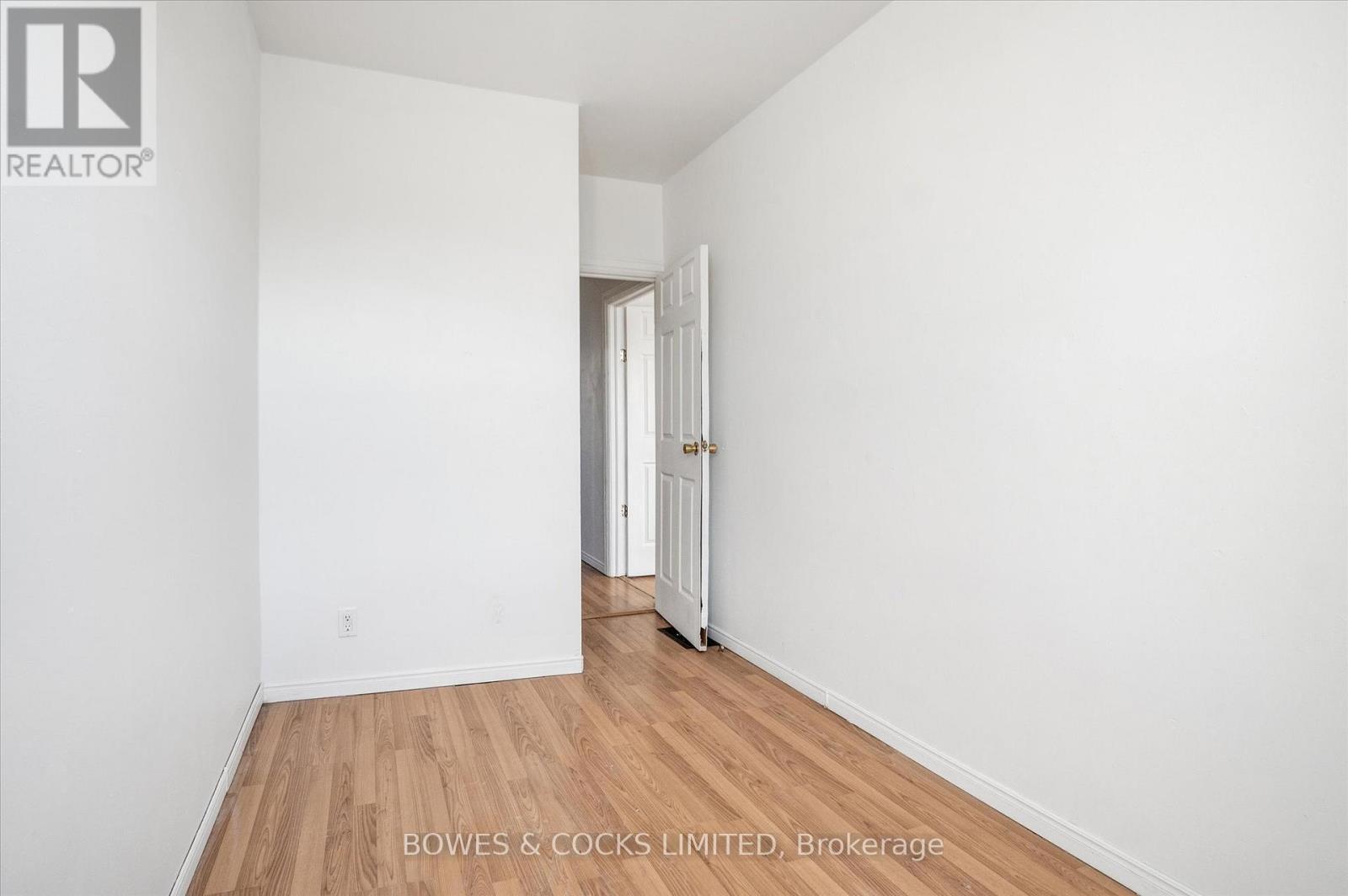 266 Wolfe Street, Peterborough (Town Ward 3), Ontario  K9J 2L3 - Photo 20 - X12484517