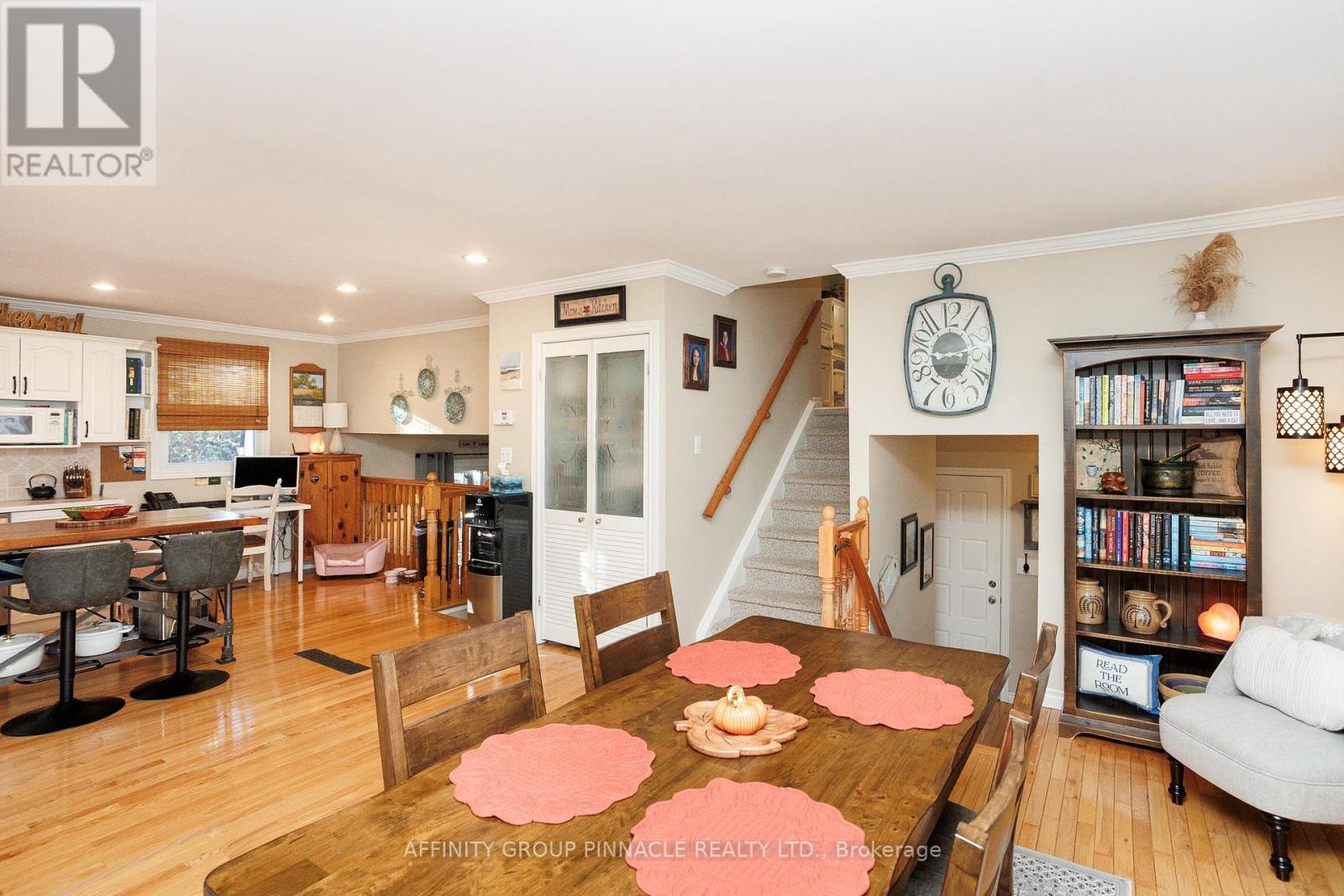 3 Edwin Street, Kawartha Lakes (Lindsay), Ontario  K9V 4X9 - Photo 14 - X12484552