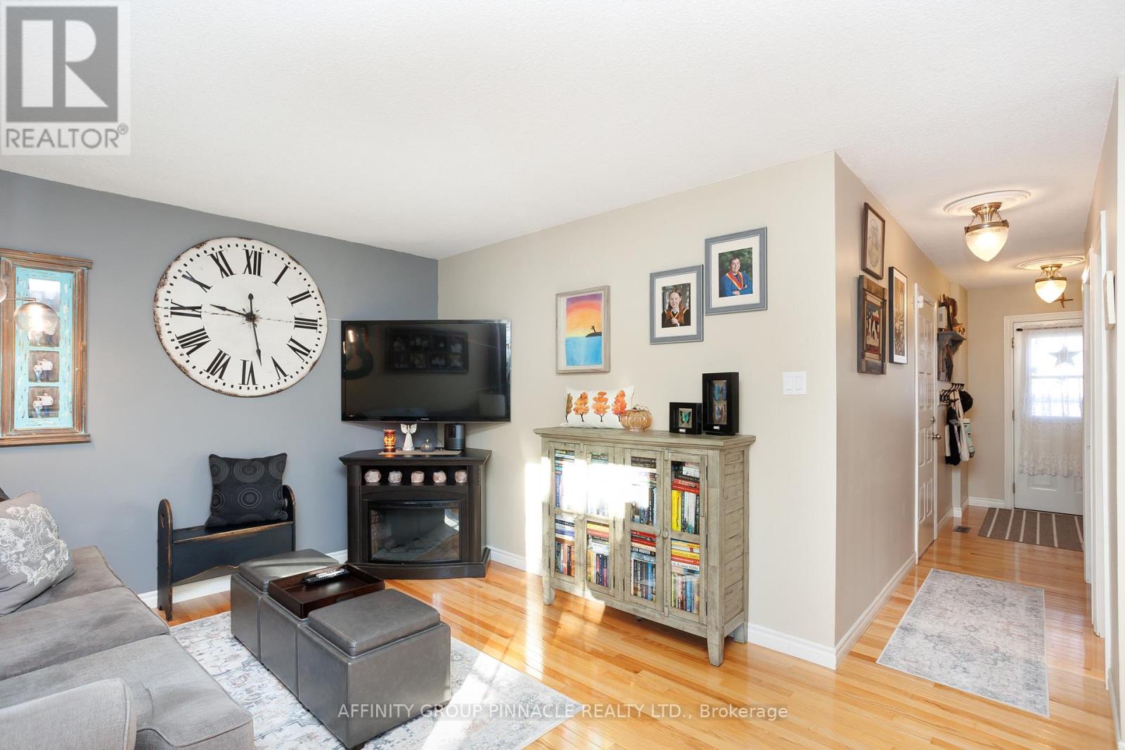 3 Edwin Street, Kawartha Lakes (Lindsay), Ontario  K9V 4X9 - Photo 23 - X12484552