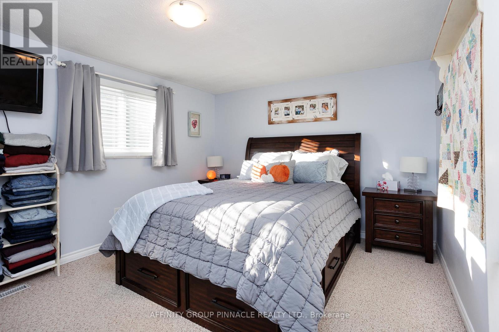 3 Edwin Street, Kawartha Lakes (Lindsay), Ontario  K9V 4X9 - Photo 32 - X12484552