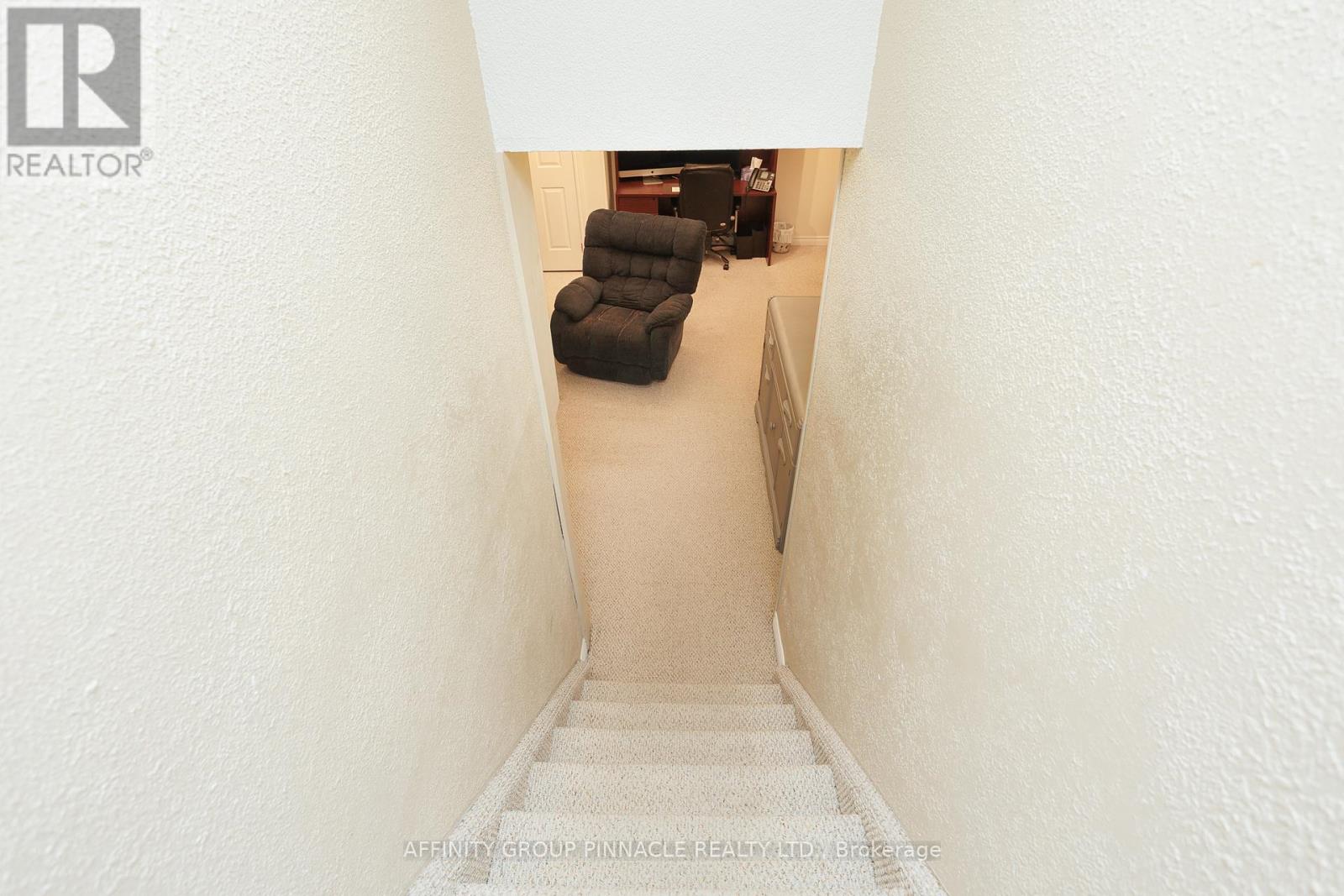 3 Edwin Street, Kawartha Lakes (Lindsay), Ontario  K9V 4X9 - Photo 35 - X12484552