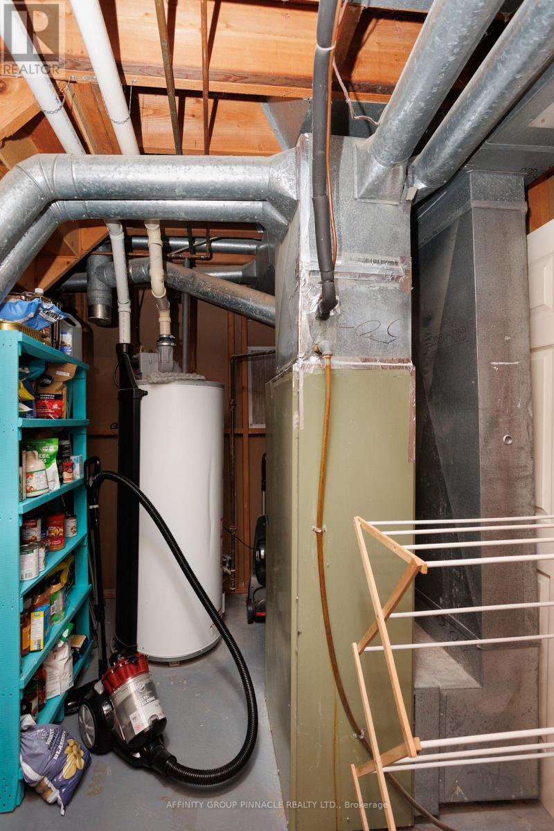 3 Edwin Street, Kawartha Lakes (Lindsay), Ontario  K9V 4X9 - Photo 40 - X12484552