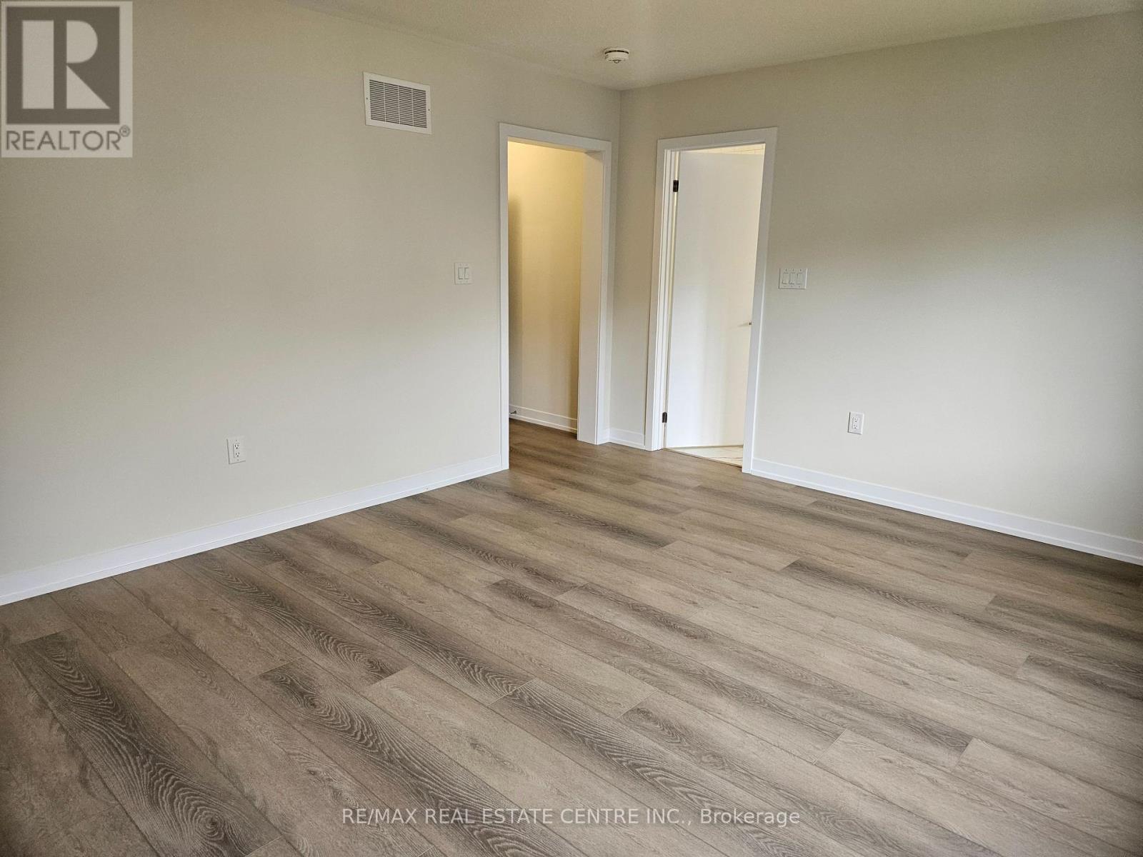 Upper - 22 Ziibi Way, Clarington (Newcastle), Ontario  L1B 0W5 - Photo 11 - E12484727