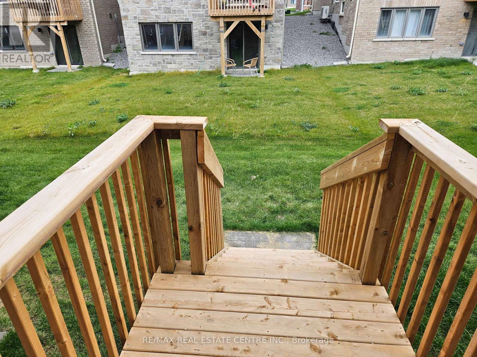 Upper - 22 Ziibi Way, Clarington (Newcastle), Ontario  L1B 0W5 - Photo 19 - E12484727