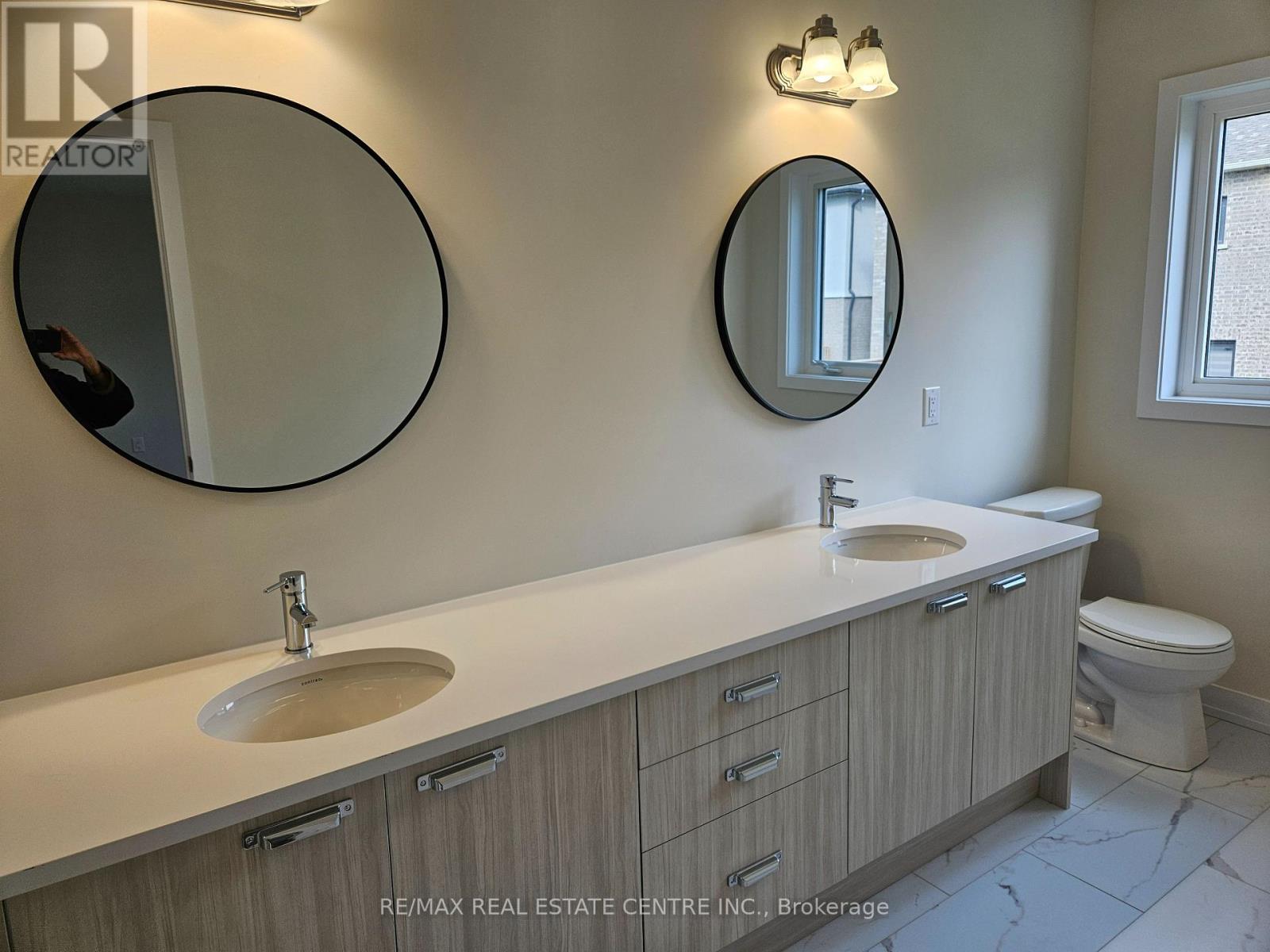 Upper - 22 Ziibi Way, Clarington (Newcastle), Ontario  L1B 0W5 - Photo 7 - E12484727