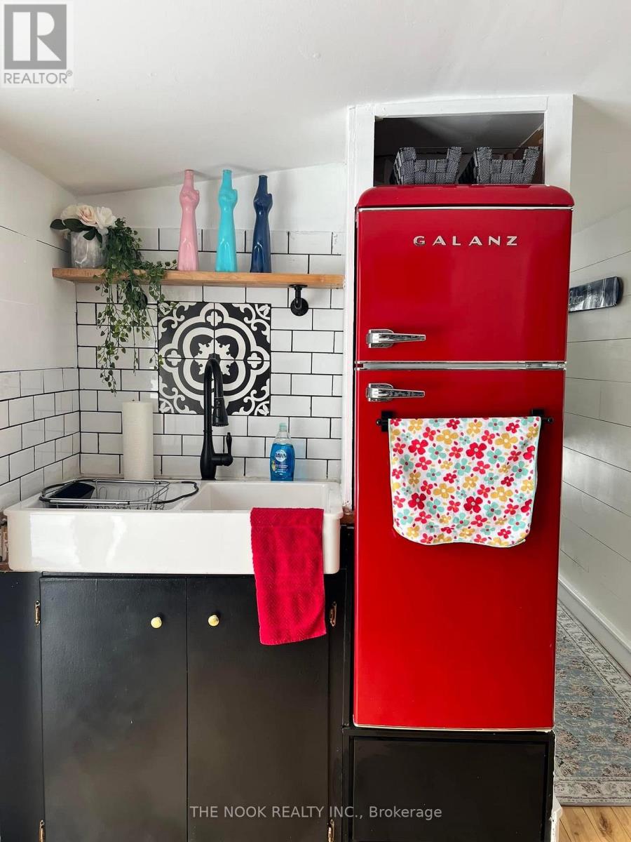 90 Thaeter Lane, Carlow/mayo (Carlow Ward), Ontario  K0L 1C0 - Photo 4 - X12484842