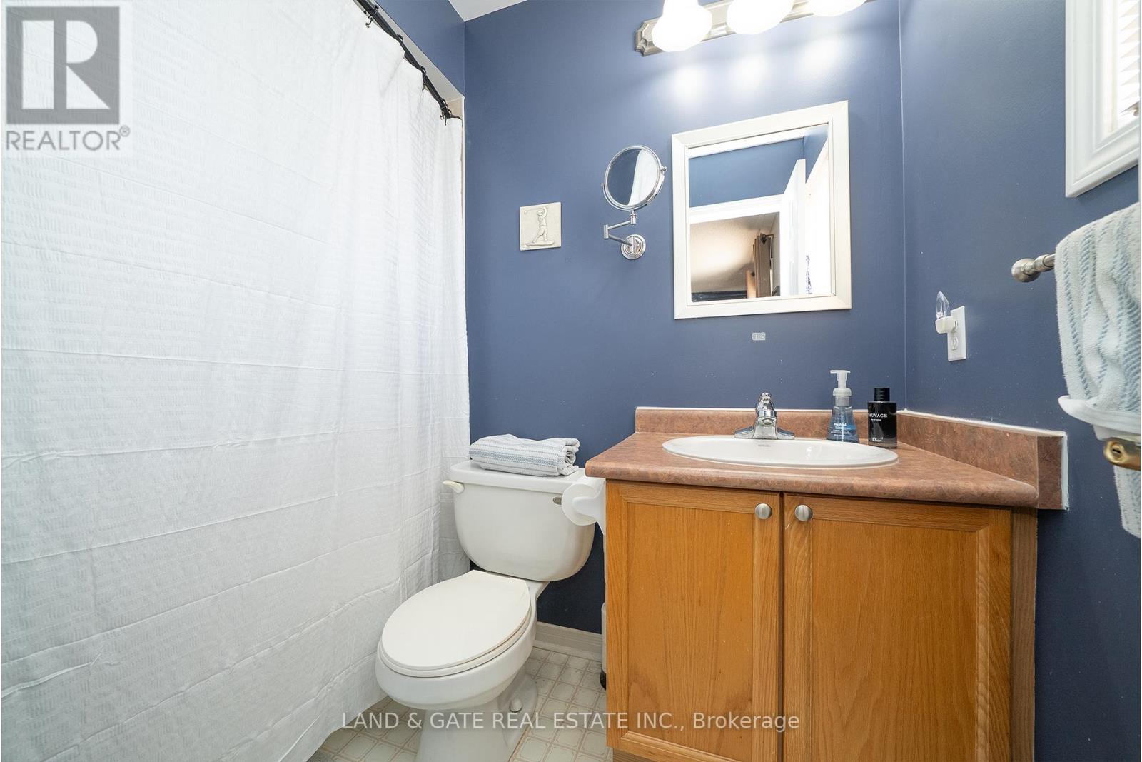 1389 Hancox Court, Peterborough (Monaghan Ward 2), Ontario  K9K 2M1 - Photo 18 - X12485045