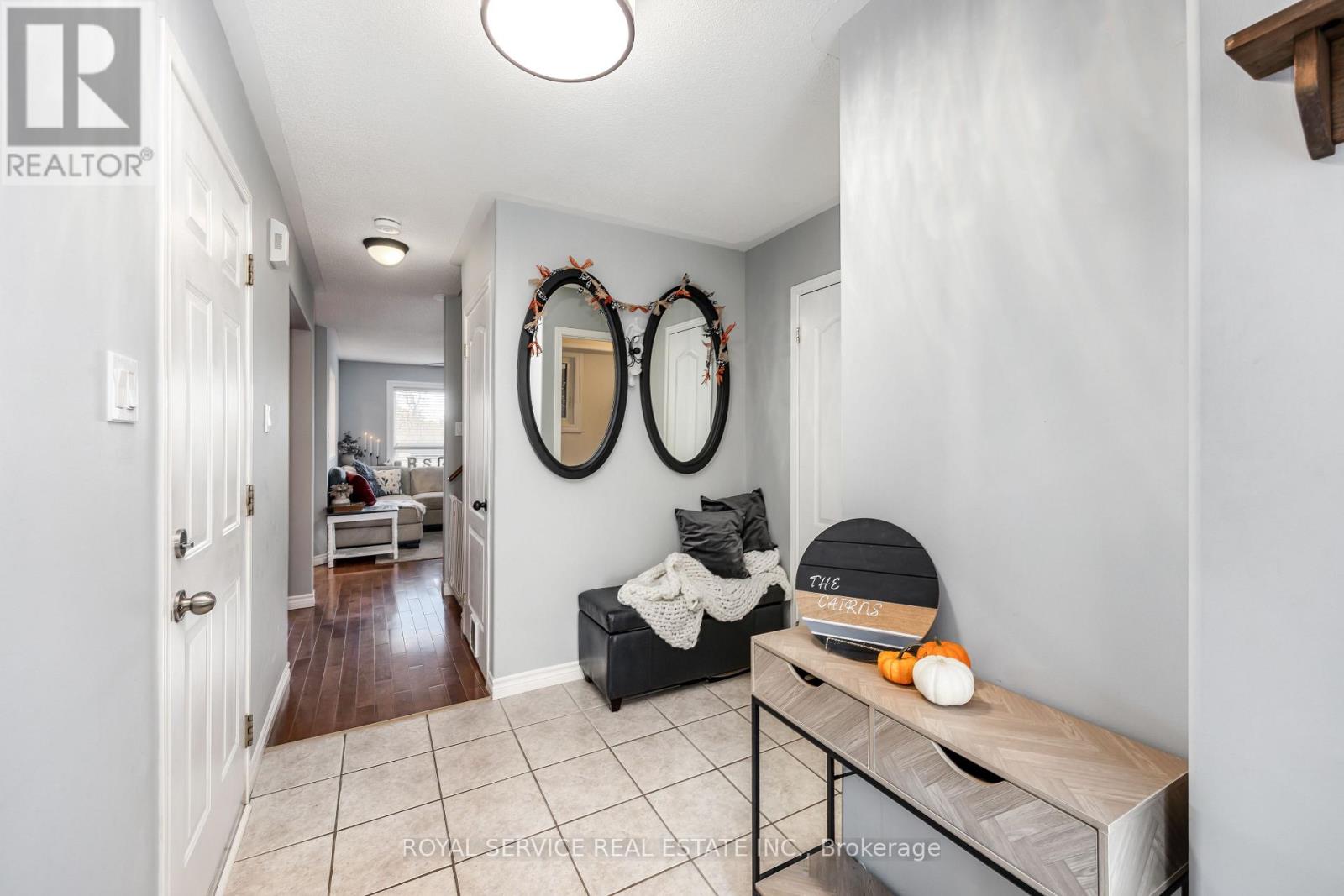 446 Abound Crescent, Peterborough (Ashburnham Ward 4), Ontario  K9J 8S2 - Photo 5 - X12485046