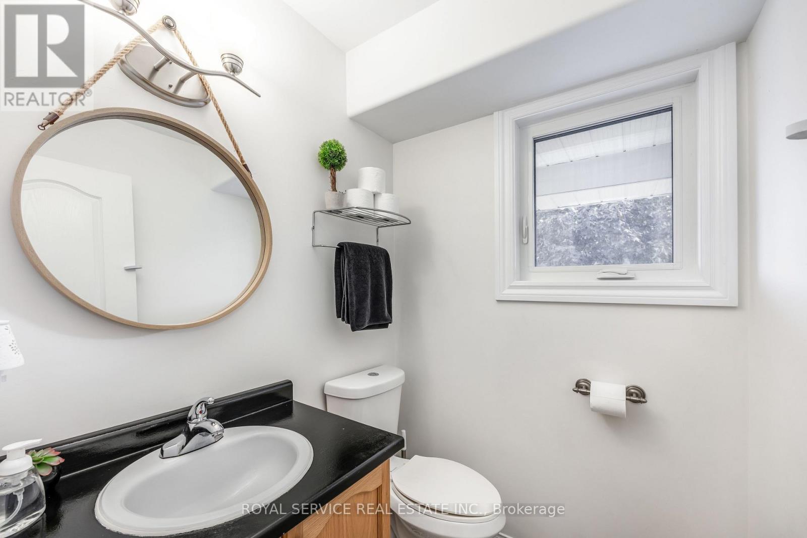 446 Abound Crescent, Peterborough (Ashburnham Ward 4), Ontario  K9J 8S2 - Photo 7 - X12485046