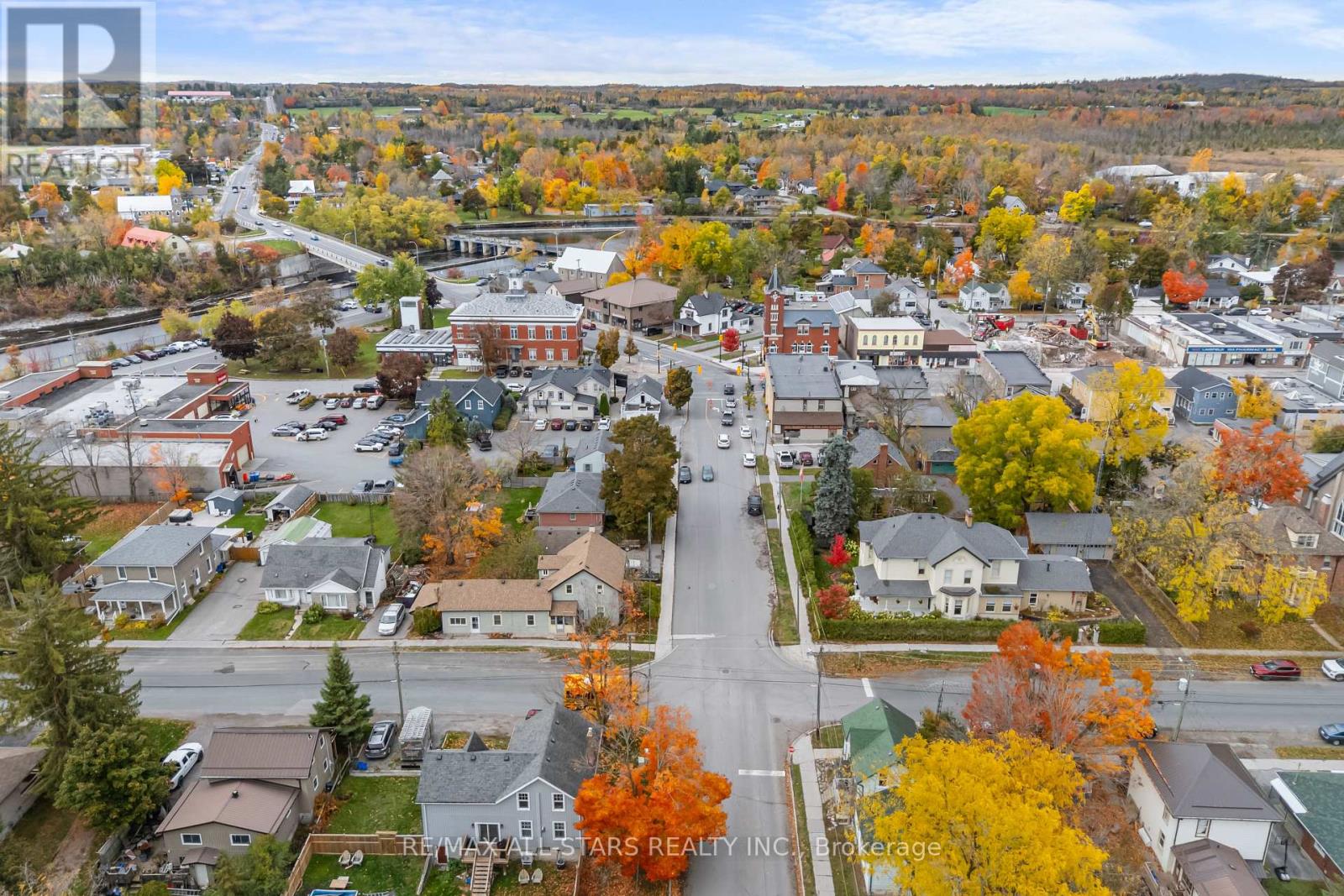 15 Albert Street, Selwyn, Ontario  K0L 2H0 - Photo 12 - X12485092