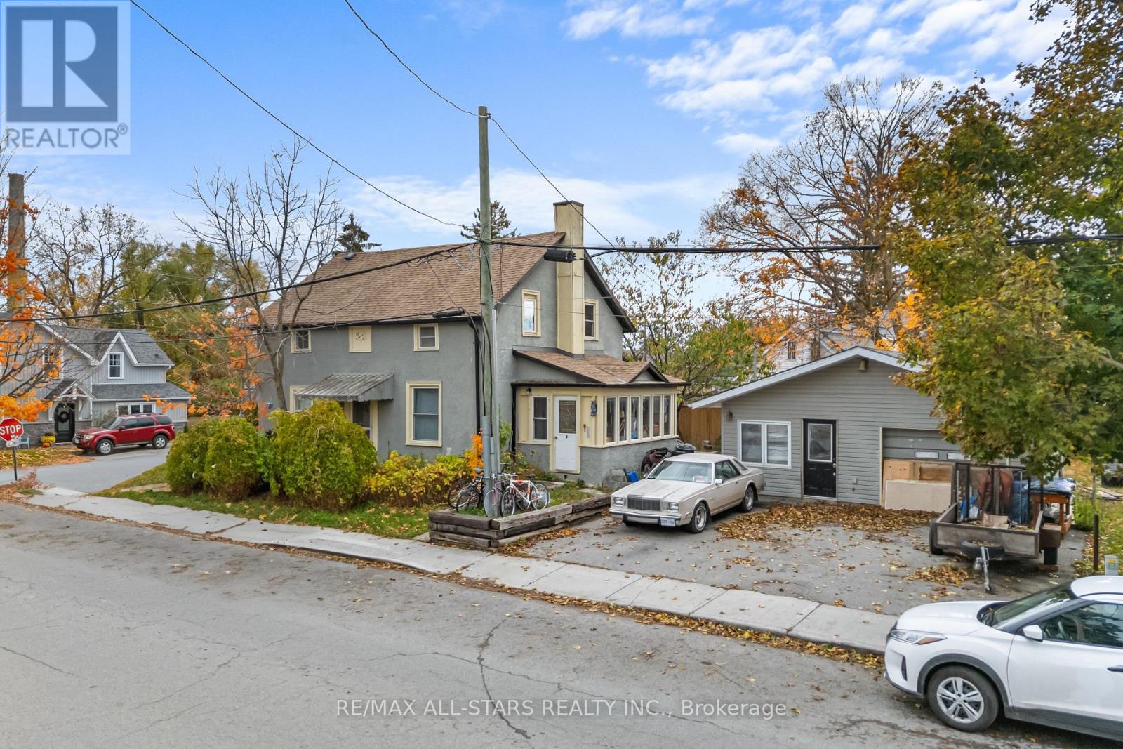 15 Albert Street, Selwyn, Ontario  K0L 2H0 - Photo 5 - X12485092