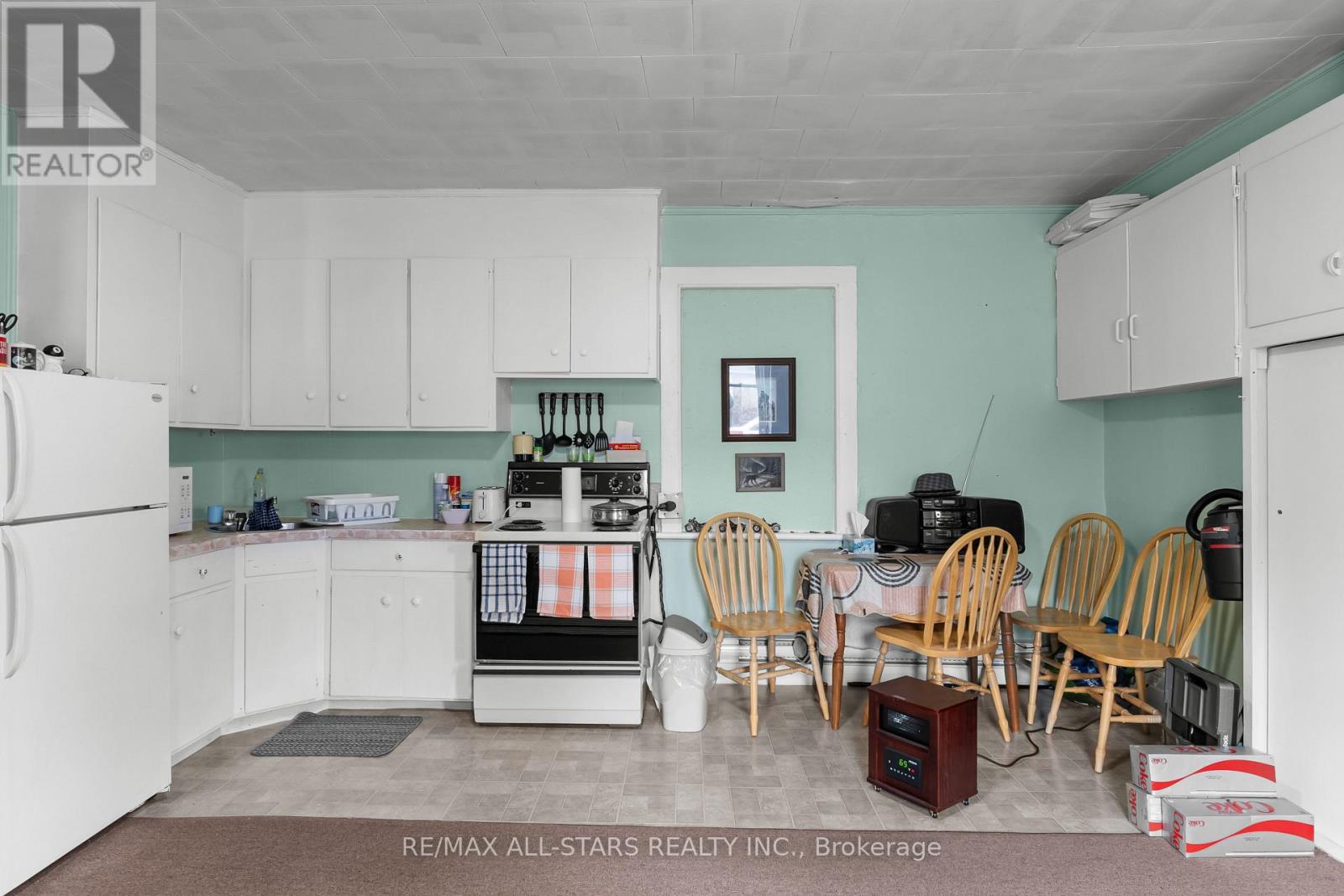 15 Albert Street, Selwyn, Ontario  K0L 2H0 - Photo 8 - X12485092