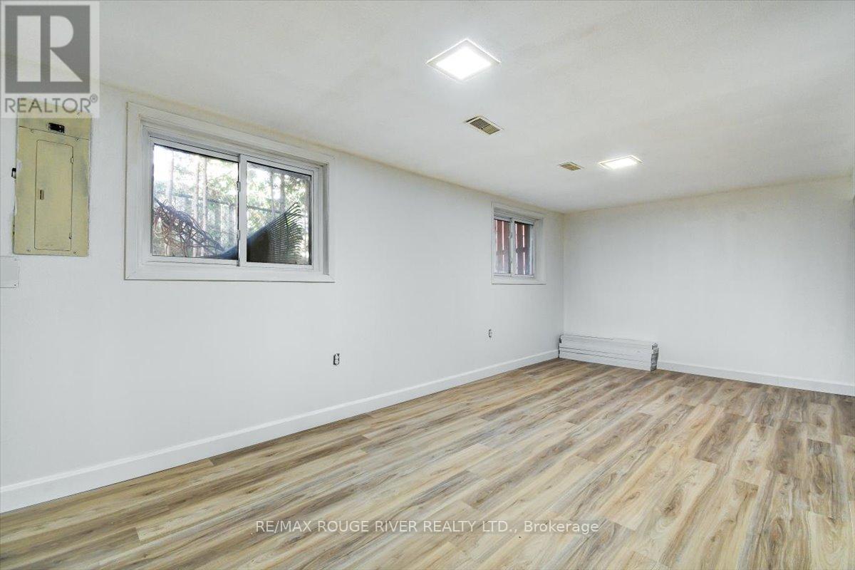 920 Rochelle Court, Peterborough (Ashburnham Ward 4), Ontario  K9J 1J7 - Photo 23 - X12485304