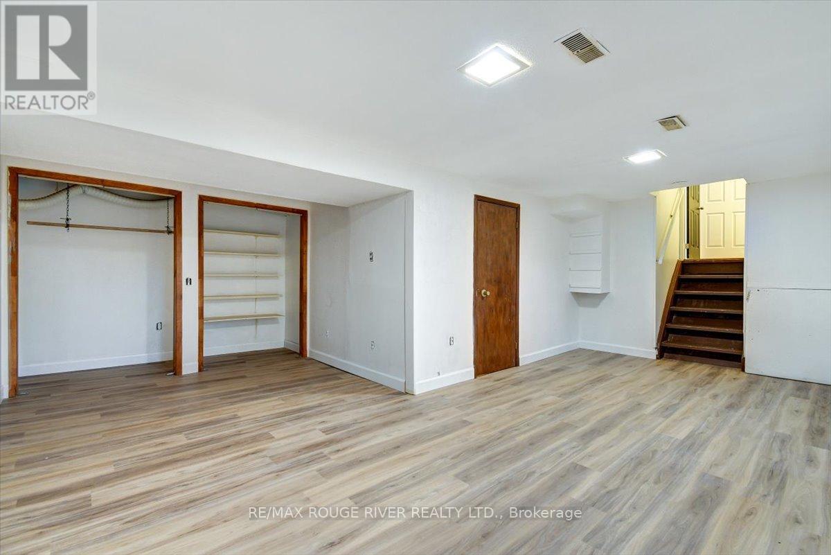 920 Rochelle Court, Peterborough (Ashburnham Ward 4), Ontario  K9J 1J7 - Photo 25 - X12485304