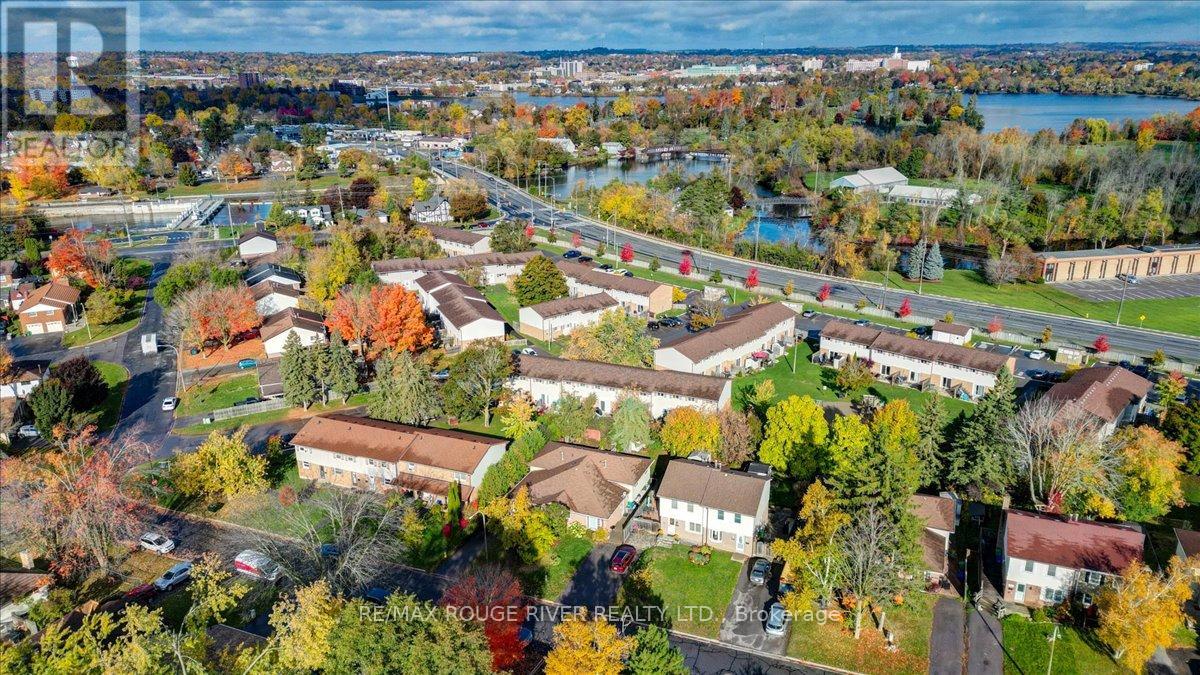 920 Rochelle Court, Peterborough (Ashburnham Ward 4), Ontario  K9J 1J7 - Photo 32 - X12485304