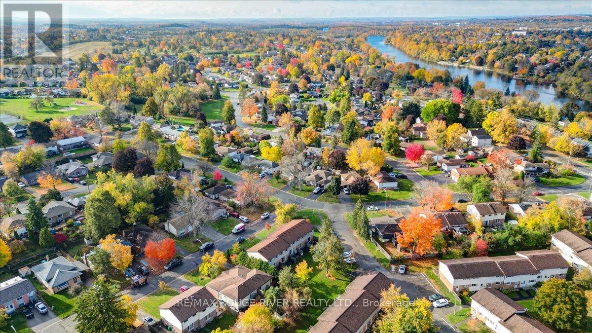 920 Rochelle Court, Peterborough (Ashburnham Ward 4), Ontario  K9J 1J7 - Photo 38 - X12485304