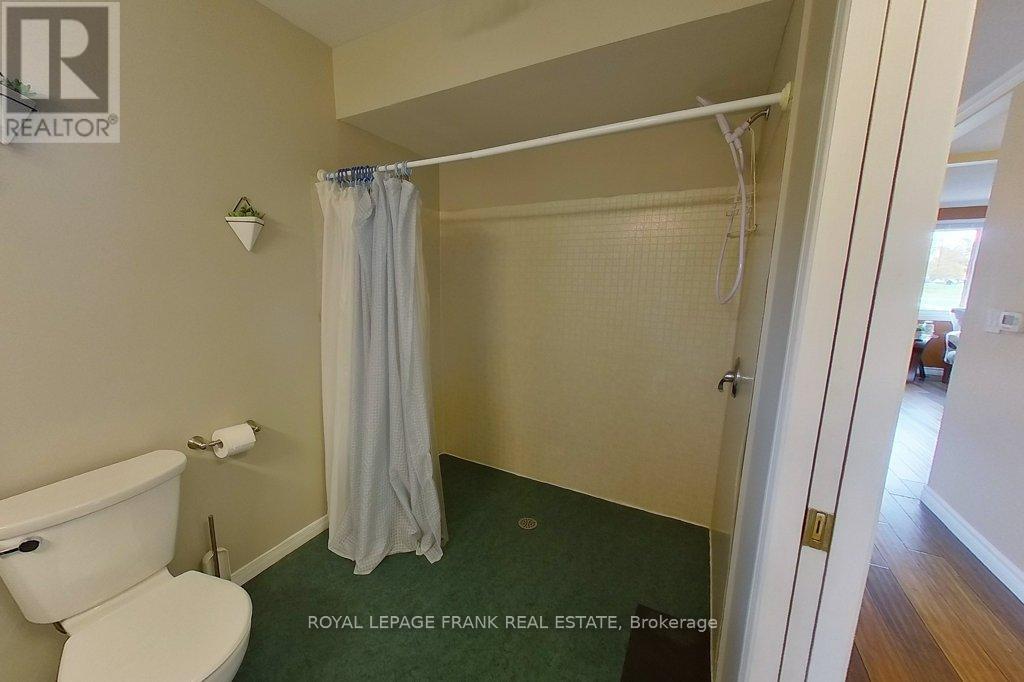 324 Towerhill Road, Peterborough (Northcrest Ward 5), Ontario  K9H 7R7 - Photo 23 - X12485324