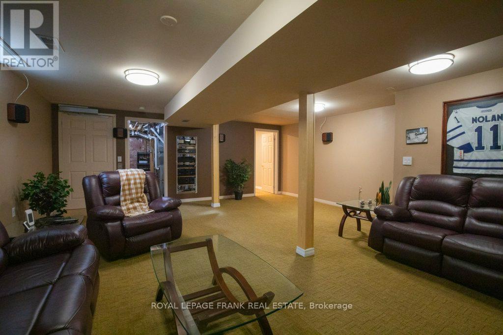 324 Towerhill Road, Peterborough (Northcrest Ward 5), Ontario  K9H 7R7 - Photo 31 - X12485324