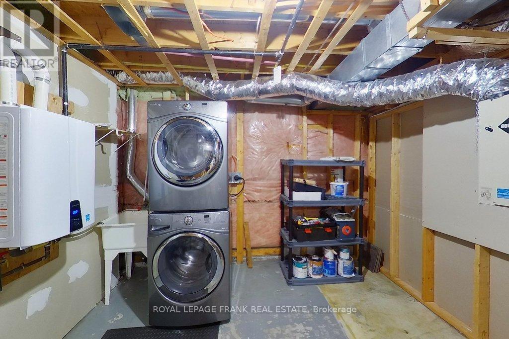 324 Towerhill Road, Peterborough (Northcrest Ward 5), Ontario  K9H 7R7 - Photo 36 - X12485324