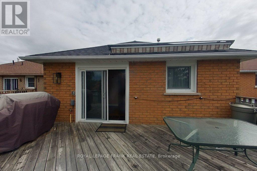 324 Towerhill Road, Peterborough (Northcrest Ward 5), Ontario  K9H 7R7 - Photo 38 - X12485324